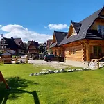 シャレー Smreco House *
